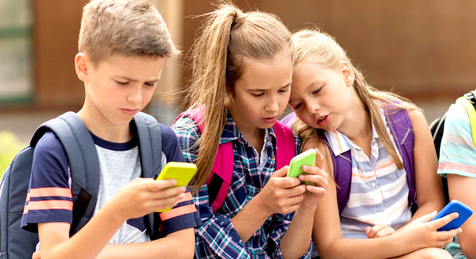 діти в інтернеті