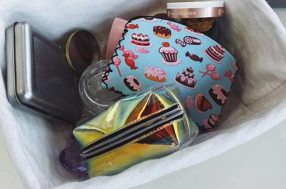 кошик з реальними предметами