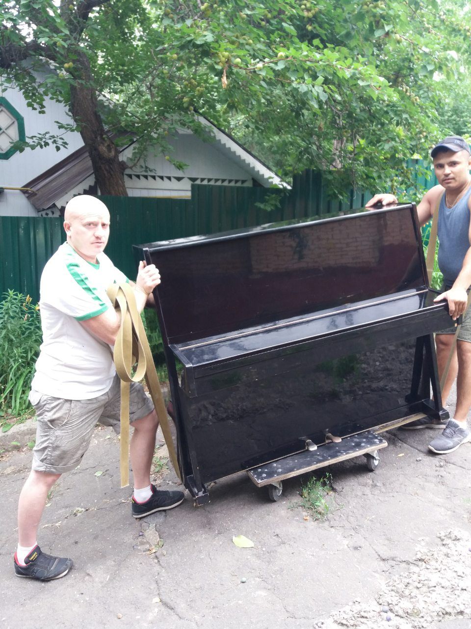 перевести піаніно
