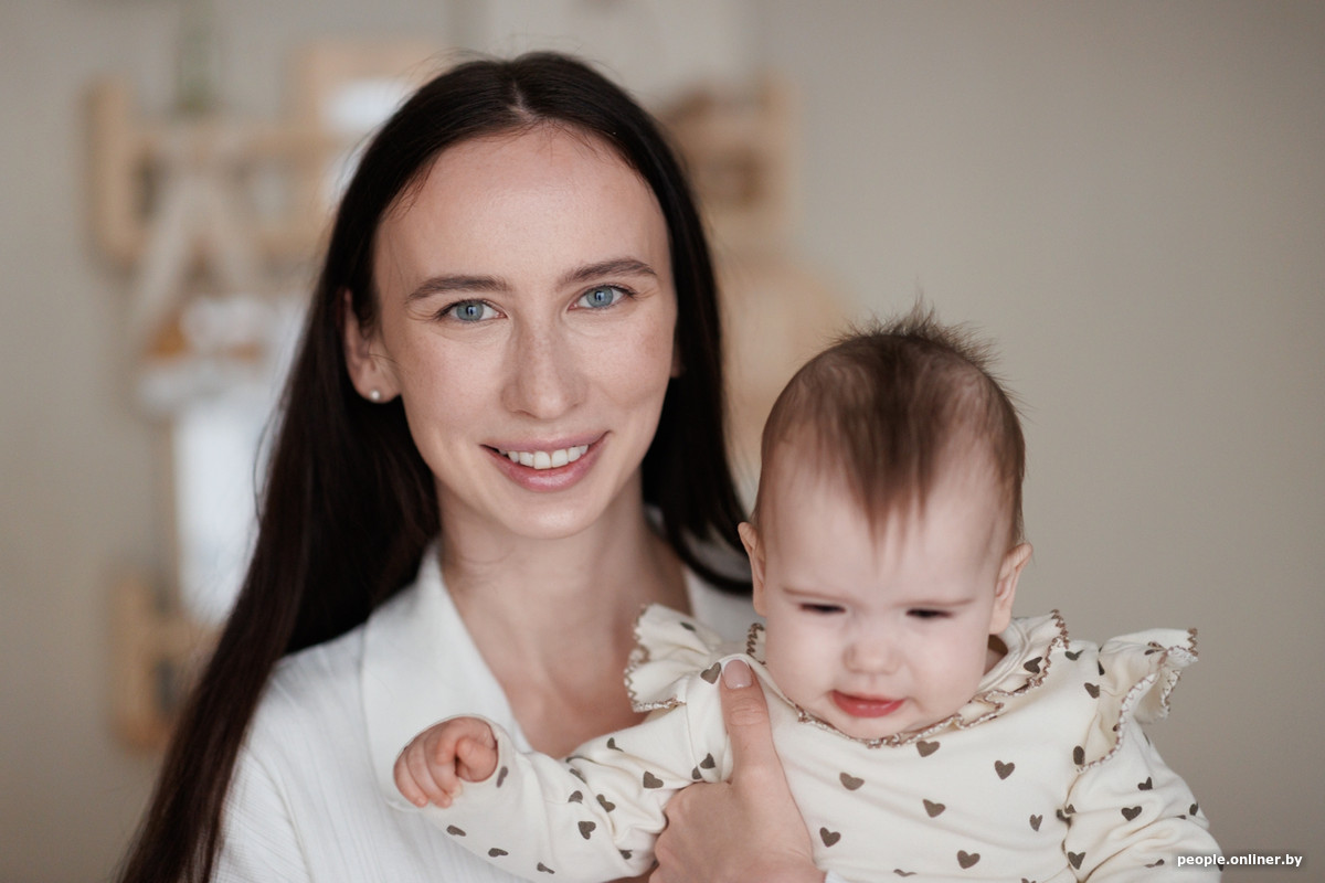 бежева мама