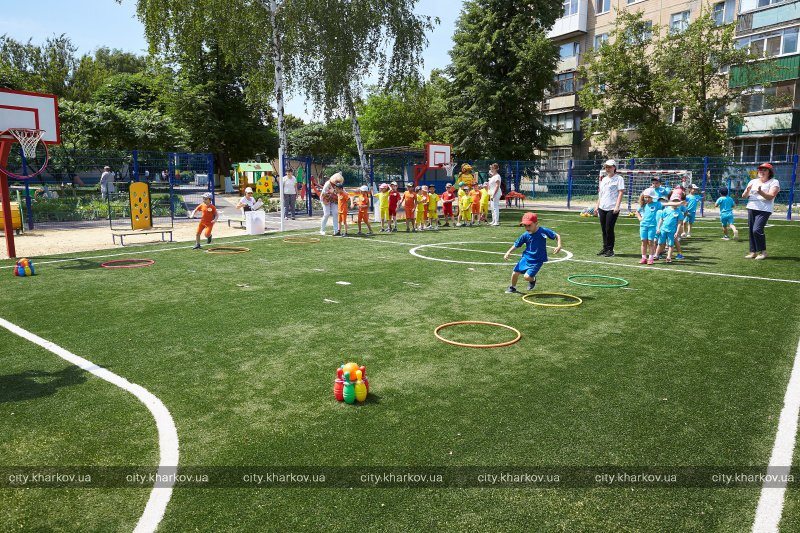 стадіон в ДНЗ 454 Харьків