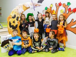 M'Andryk International School