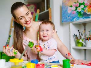 весняні ігри вдома