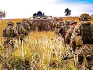 солдат України